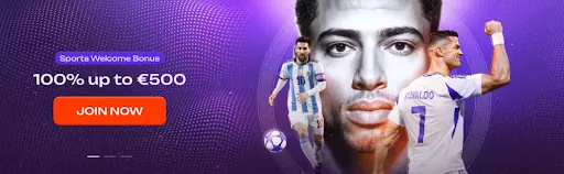 Banner de bienvenida deportiva con el texto “Sports Welcome Bonus 100% up to €500”, botón “Join Now” y temática de fútbol con dos jugadores y un balón sobre fondo morado